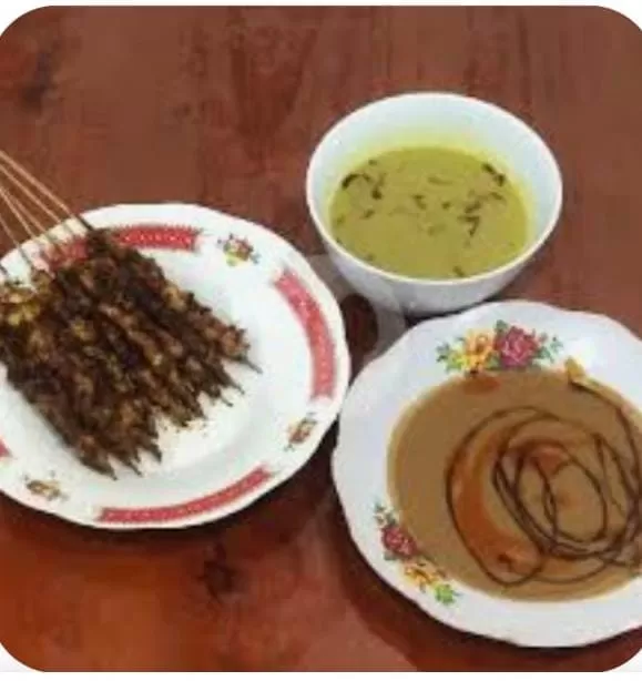 Sate ayam khas Blora lengkap